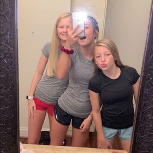 Meet your Posher, Carolina